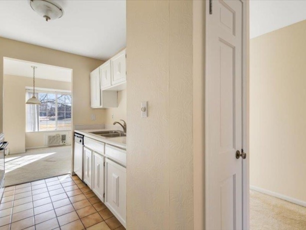 706 Kiwanis, FREEPORT, Illinois 61032, 2 Bedrooms Bedrooms, ,1 BathroomBathrooms,Condominium,For Sale,Kiwanis,202602306