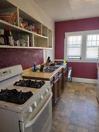 904 17th, ROCKFORD, Illinois 61104, ,3 - 4 Units,For Sale,17th,202601560