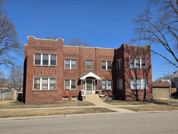 904 17th, ROCKFORD, Illinois 61104, ,3 - 4 Units,For Sale,17th,202601560
