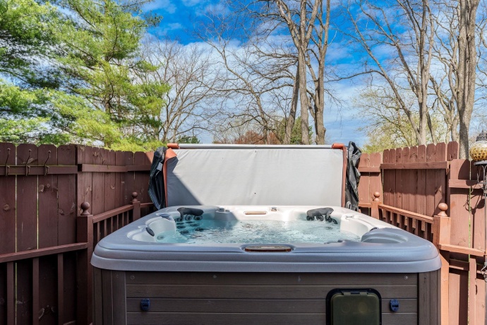 6658 Nestlewood, ROSCOE, Illinois 61073, 4 Bedrooms Bedrooms, ,2 BathroomsBathrooms,House,For Sale,Nestlewood,202602099