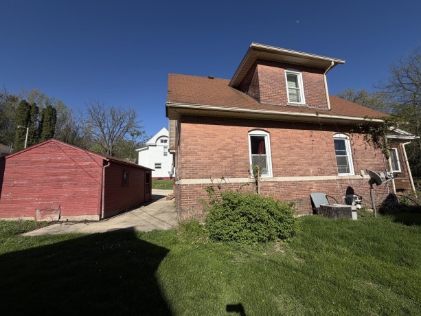 16 Van, SAVANNA, Illinois 61074, 2 Bedrooms Bedrooms, ,1 BathroomBathrooms,House,For Sale,Van,202602309