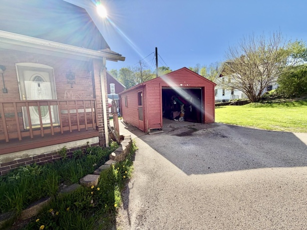 16 Van, SAVANNA, Illinois 61074, 2 Bedrooms Bedrooms, ,1 BathroomBathrooms,House,For Sale,Van,202602309