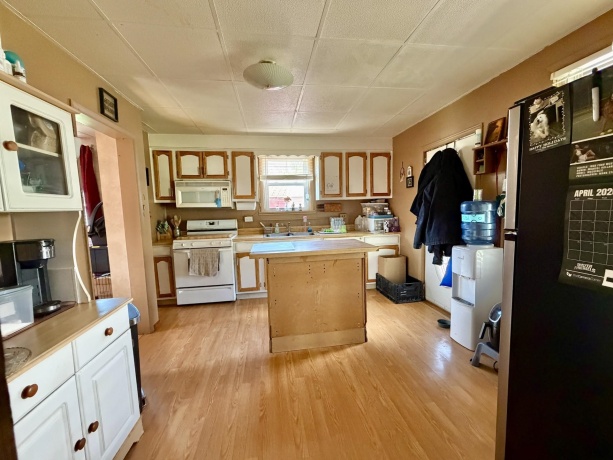 16 Van, SAVANNA, Illinois 61074, 2 Bedrooms Bedrooms, ,1 BathroomBathrooms,House,For Sale,Van,202602309