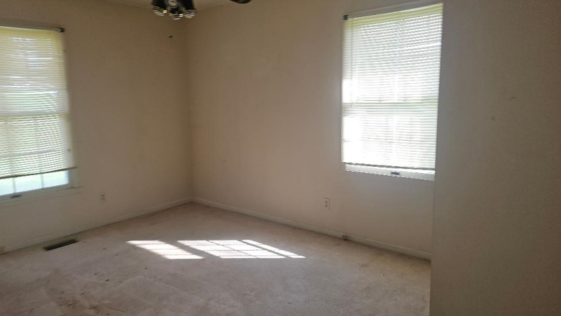 217 Delightful, ROCKFORD, Illinois 61102, 3 Bedrooms Bedrooms, ,2 BathroomsBathrooms,House,For Sale,Delightful,202602310