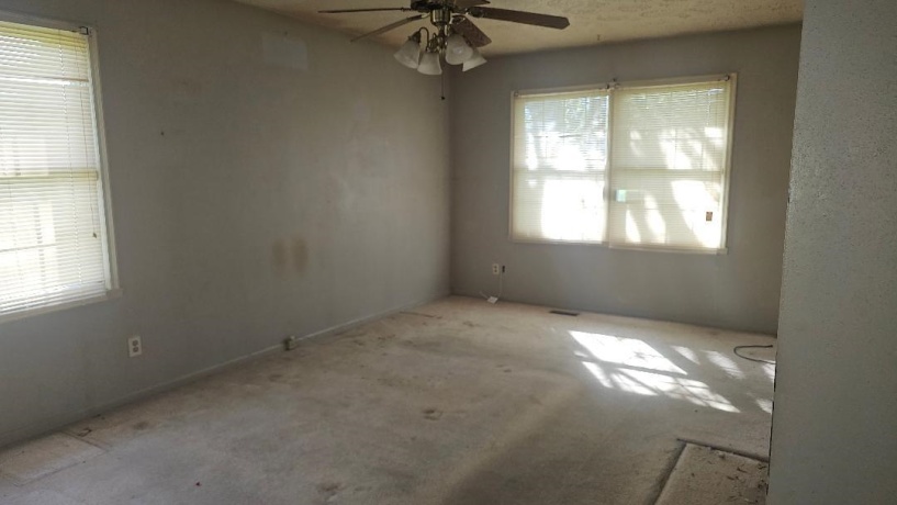 217 Delightful, ROCKFORD, Illinois 61102, 3 Bedrooms Bedrooms, ,2 BathroomsBathrooms,House,For Sale,Delightful,202602310