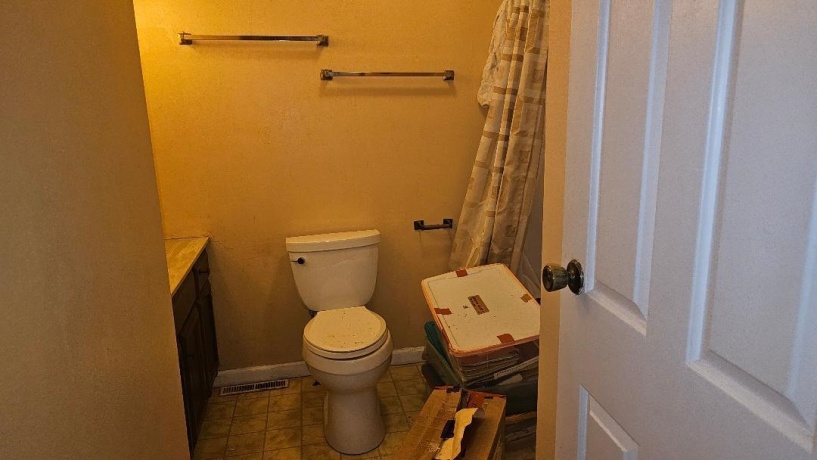 217 Delightful, ROCKFORD, Illinois 61102, 3 Bedrooms Bedrooms, ,2 BathroomsBathrooms,House,For Sale,Delightful,202602310