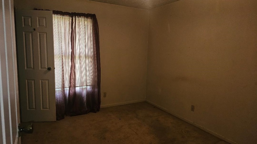 217 Delightful, ROCKFORD, Illinois 61102, 3 Bedrooms Bedrooms, ,2 BathroomsBathrooms,House,For Sale,Delightful,202602310