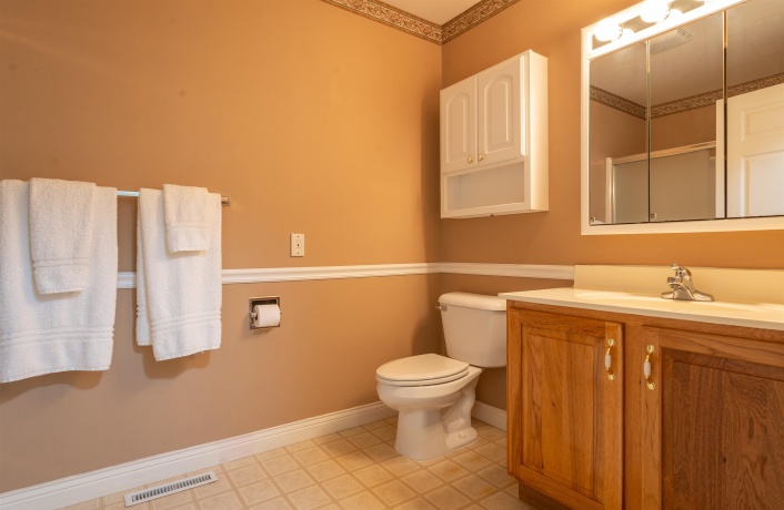 741 Parkcrest, FREEPORT, Illinois 61032, 3 Bedrooms Bedrooms, ,3 BathroomsBathrooms,Condominium,For Sale,Parkcrest,202602311