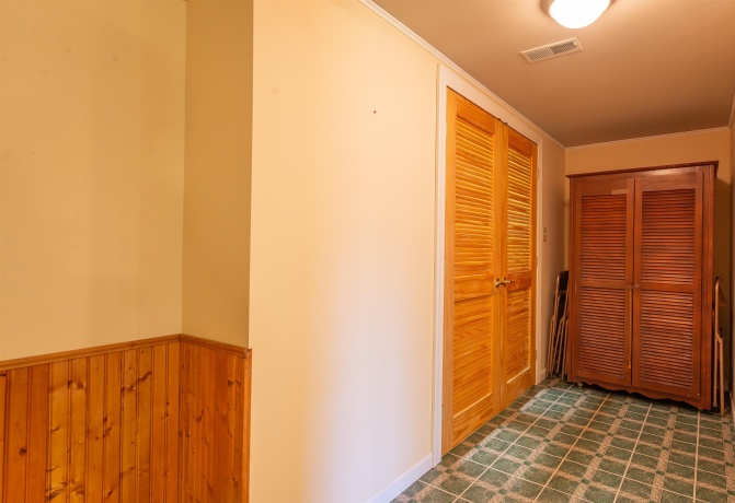 741 Parkcrest, FREEPORT, Illinois 61032, 3 Bedrooms Bedrooms, ,3 BathroomsBathrooms,Condominium,For Sale,Parkcrest,202602311