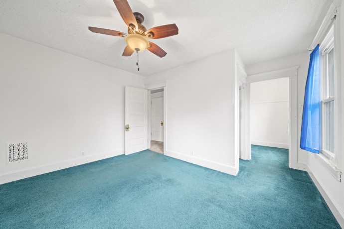 1221 Lincoln, FREEPORT, Illinois 61032, 3 Bedrooms Bedrooms, ,1 BathroomBathrooms,House,For Sale,Lincoln,202602313