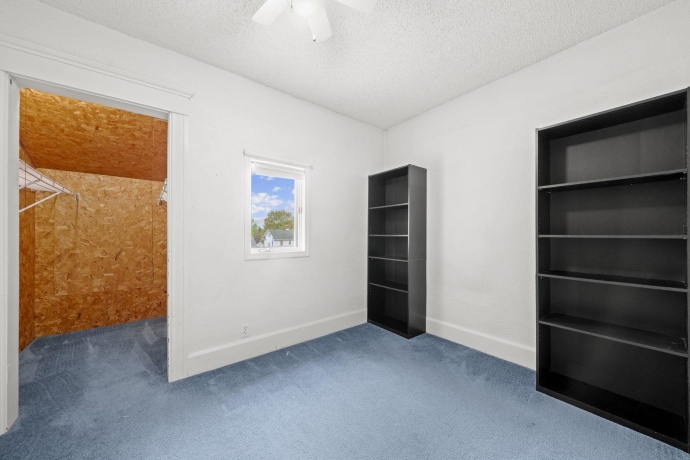 1221 Lincoln, FREEPORT, Illinois 61032, 3 Bedrooms Bedrooms, ,1 BathroomBathrooms,House,For Sale,Lincoln,202602313