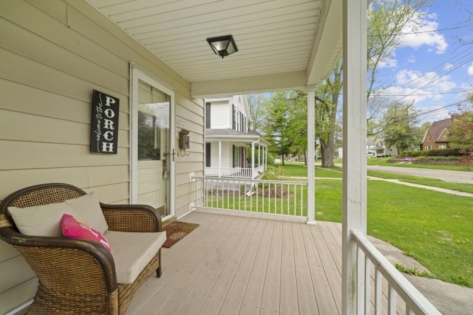 1221 Lincoln, FREEPORT, Illinois 61032, 3 Bedrooms Bedrooms, ,1 BathroomBathrooms,House,For Sale,Lincoln,202602313