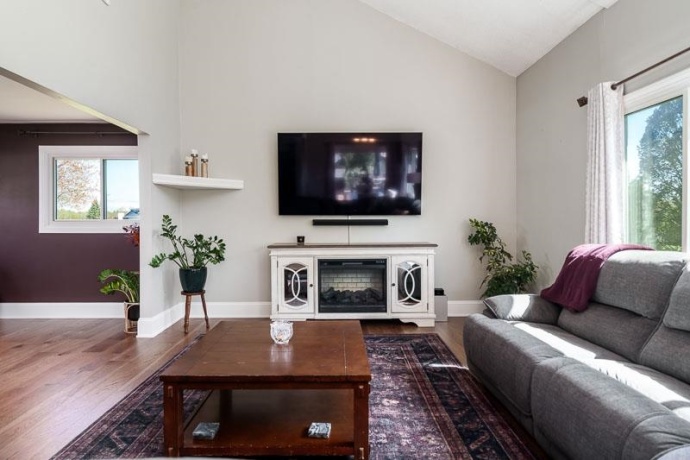 12561 Greensview, ROSCOE, Illinois 61073, 4 Bedrooms Bedrooms, ,2 BathroomsBathrooms,House,For Sale,Greensview,202602314