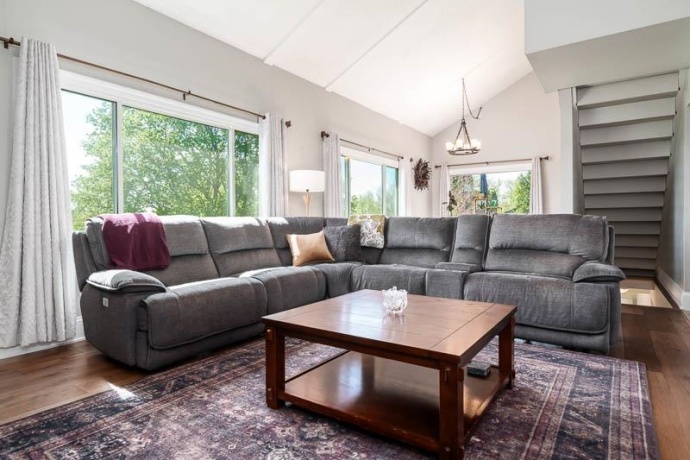 12561 Greensview, ROSCOE, Illinois 61073, 4 Bedrooms Bedrooms, ,2 BathroomsBathrooms,House,For Sale,Greensview,202602314