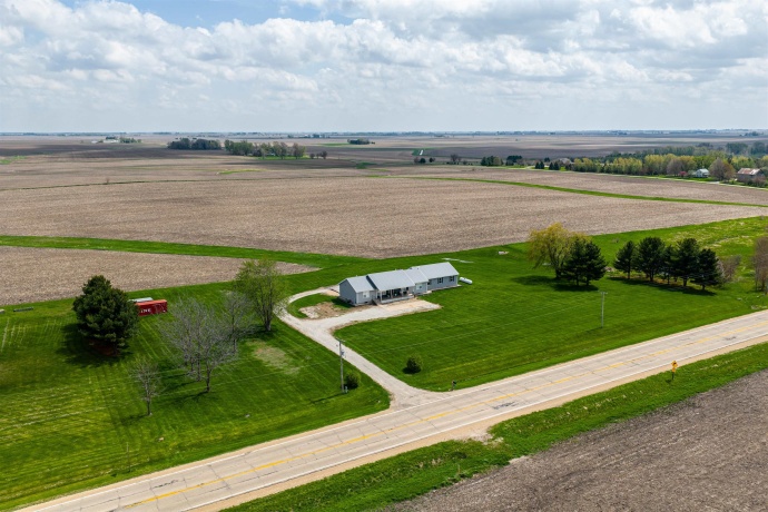 4322 US RT 34, MENDOTA, Illinois 61342, 3 Bedrooms Bedrooms, ,3 BathroomsBathrooms,House,For Sale,US RT 34,202602317