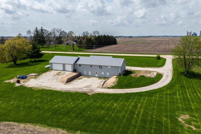 4322 US RT 34, MENDOTA, Illinois 61342, 3 Bedrooms Bedrooms, ,3 BathroomsBathrooms,House,For Sale,US RT 34,202602317