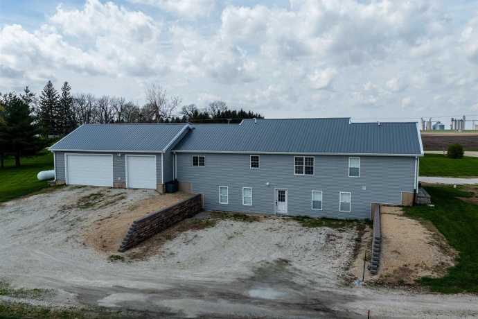 4322 US RT 34, MENDOTA, Illinois 61342, 3 Bedrooms Bedrooms, ,3 BathroomsBathrooms,House,For Sale,US RT 34,202602317