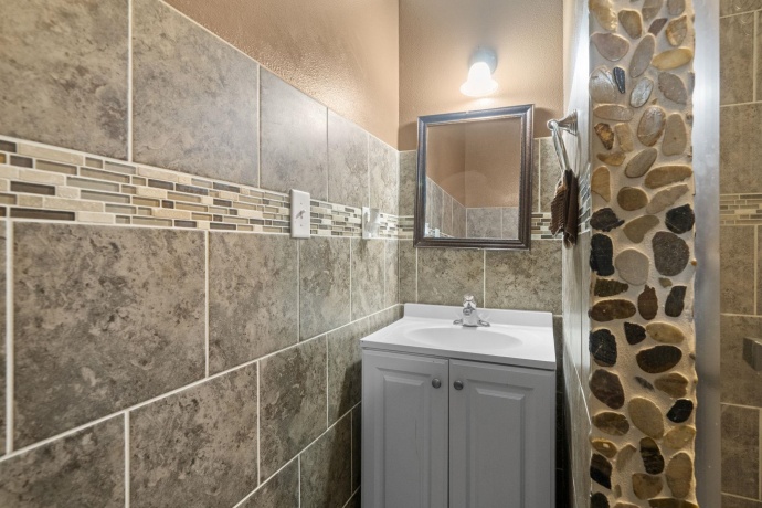 345 Memorial, ROCKFORD, Illinois 61102, 5 Bedrooms Bedrooms, ,3 BathroomsBathrooms,House,For Sale,Memorial,202602318