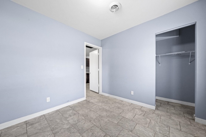 345 Memorial, ROCKFORD, Illinois 61102, 5 Bedrooms Bedrooms, ,3 BathroomsBathrooms,House,For Sale,Memorial,202602318