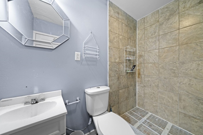 345 Memorial, ROCKFORD, Illinois 61102, 5 Bedrooms Bedrooms, ,3 BathroomsBathrooms,House,For Sale,Memorial,202602318