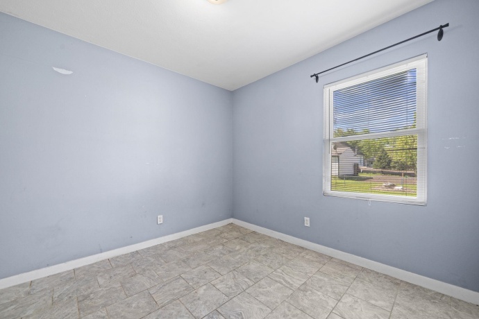 345 Memorial, ROCKFORD, Illinois 61102, 5 Bedrooms Bedrooms, ,3 BathroomsBathrooms,House,For Sale,Memorial,202602318