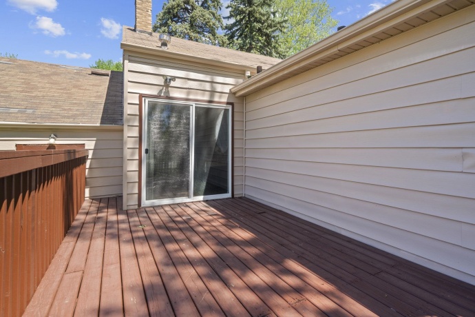 345 Memorial, ROCKFORD, Illinois 61102, 5 Bedrooms Bedrooms, ,3 BathroomsBathrooms,House,For Sale,Memorial,202602318