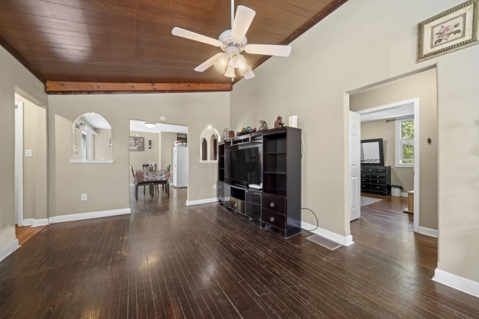 345 Memorial, ROCKFORD, Illinois 61102, 5 Bedrooms Bedrooms, ,3 BathroomsBathrooms,House,For Sale,Memorial,202602318