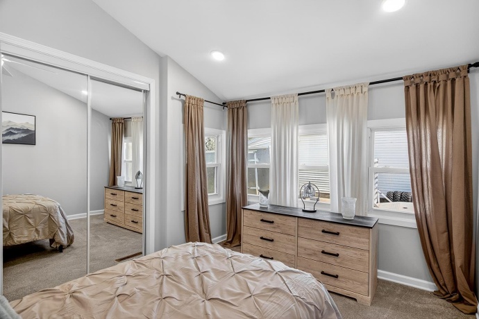 4235 Oaklane, ROCKFORD, Illinois 61109, 2 Bedrooms Bedrooms, ,2 BathroomsBathrooms,House,For Sale,Oaklane,202602319