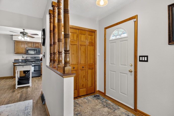 4235 Oaklane, ROCKFORD, Illinois 61109, 2 Bedrooms Bedrooms, ,2 BathroomsBathrooms,House,For Sale,Oaklane,202602319