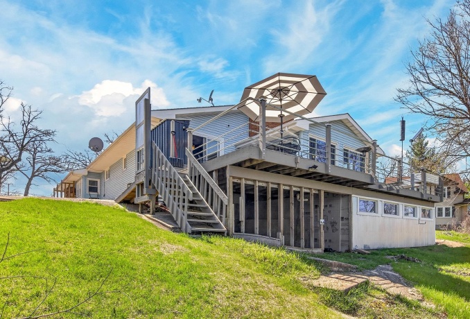 4235 Oaklane, ROCKFORD, Illinois 61109, 2 Bedrooms Bedrooms, ,2 BathroomsBathrooms,House,For Sale,Oaklane,202602319