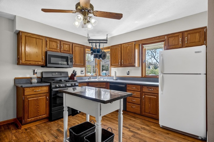 4235 Oaklane, ROCKFORD, Illinois 61109, 2 Bedrooms Bedrooms, ,2 BathroomsBathrooms,House,For Sale,Oaklane,202602319