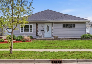 1108 Harvey, STERLING, Illinois 61081, 3 Bedrooms Bedrooms, ,1 BathroomBathrooms,House,For Sale,Harvey,202602321