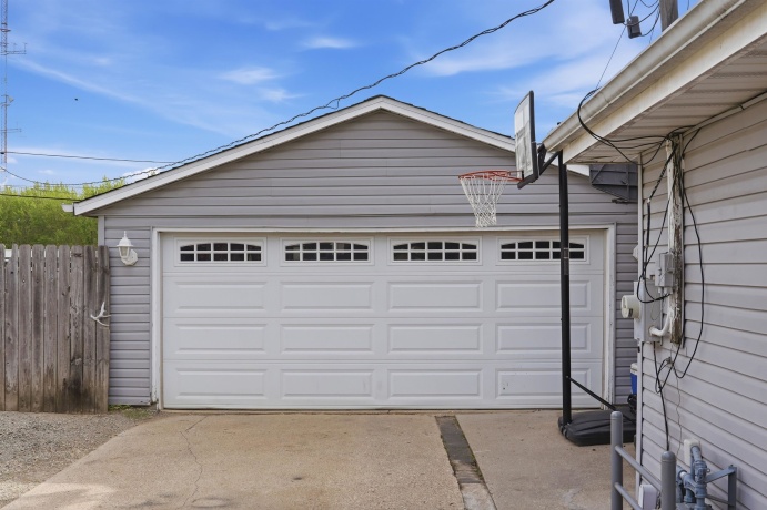 1108 Harvey, STERLING, Illinois 61081, 3 Bedrooms Bedrooms, ,1 BathroomBathrooms,House,For Sale,Harvey,202602321