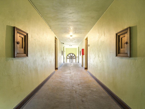 204 Sixth, ROCKFORD, Illinois 61104, ,5+ Units,For Sale,Sixth,202602323