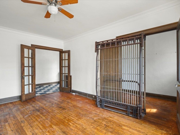 204 Sixth, ROCKFORD, Illinois 61104, ,5+ Units,For Sale,Sixth,202602323