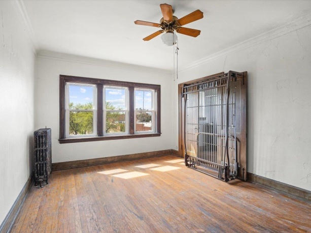 204 Sixth, ROCKFORD, Illinois 61104, ,5+ Units,For Sale,Sixth,202602323