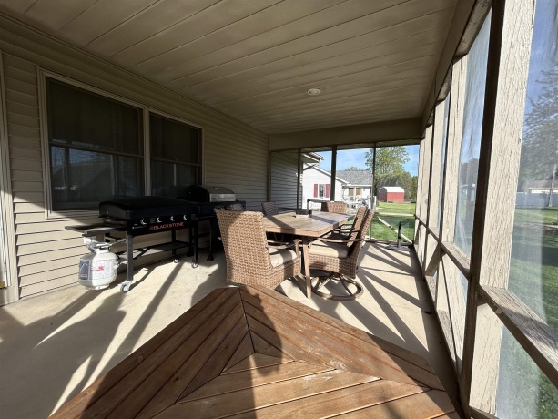 1711 Peri, MENDOTA, Illinois 61342, 3 Bedrooms Bedrooms, ,2 BathroomsBathrooms,House,For Sale,Peri,202602324