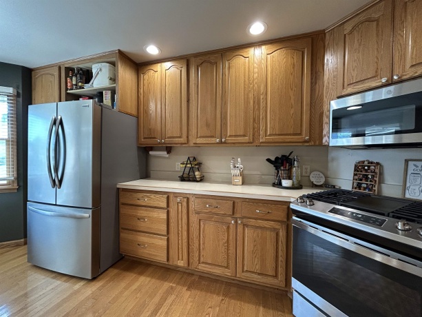 1711 Peri, MENDOTA, Illinois 61342, 3 Bedrooms Bedrooms, ,2 BathroomsBathrooms,House,For Sale,Peri,202602324