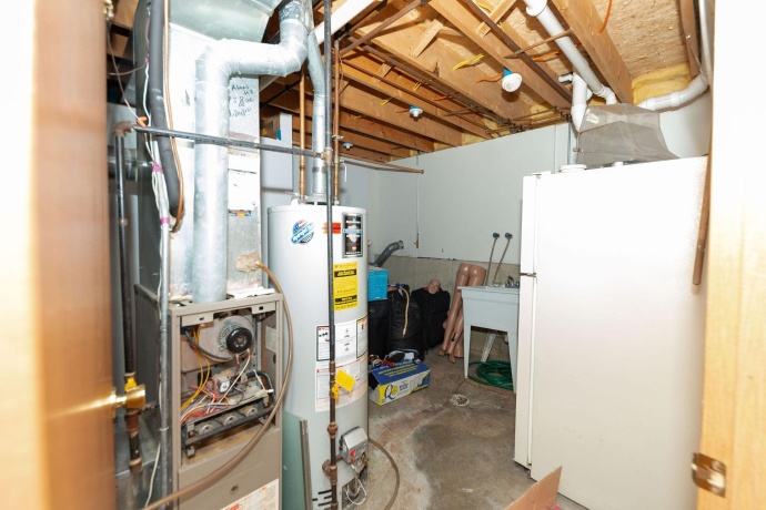 5696 Heidi, ROCKFORD, Illinois 61109, 4 Bedrooms Bedrooms, ,2 BathroomsBathrooms,House,For Sale,Heidi,202602325