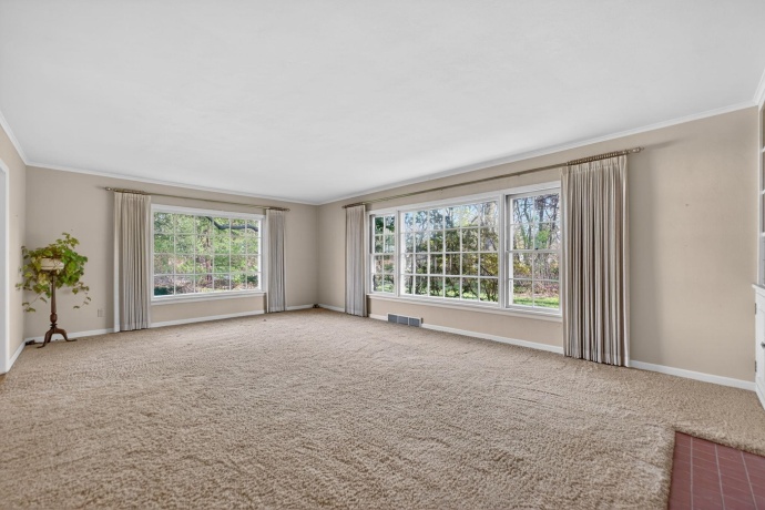 1620 Arden, ROCKFORD, Illinois 61107, 4 Bedrooms Bedrooms, ,2 BathroomsBathrooms,House,For Sale,Arden,202602327