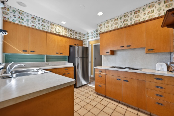 1620 Arden, ROCKFORD, Illinois 61107, 4 Bedrooms Bedrooms, ,2 BathroomsBathrooms,House,For Sale,Arden,202602327