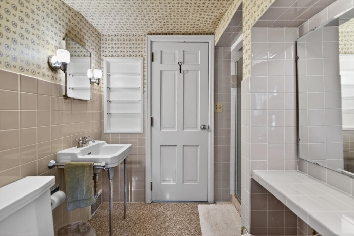 1620 Arden, ROCKFORD, Illinois 61107, 4 Bedrooms Bedrooms, ,2 BathroomsBathrooms,House,For Sale,Arden,202602327