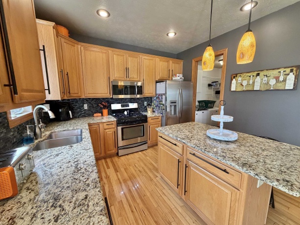 13437 Springhill, WINNEBAGO, Illinois 61088, 4 Bedrooms Bedrooms, ,3 BathroomsBathrooms,House,For Sale,Springhill,202602329