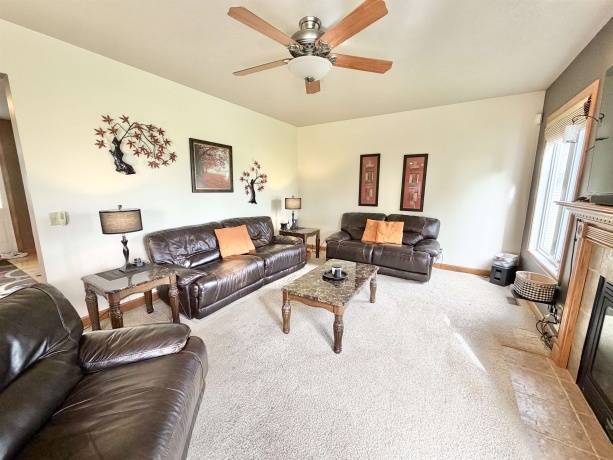 13437 Springhill, WINNEBAGO, Illinois 61088, 4 Bedrooms Bedrooms, ,3 BathroomsBathrooms,House,For Sale,Springhill,202602329