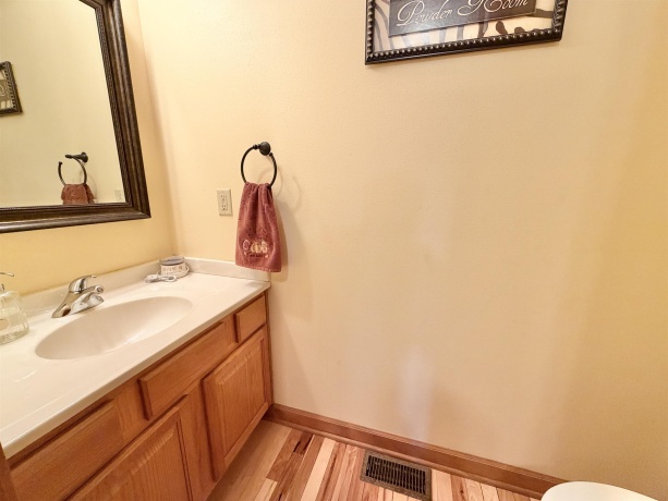 13437 Springhill, WINNEBAGO, Illinois 61088, 4 Bedrooms Bedrooms, ,3 BathroomsBathrooms,House,For Sale,Springhill,202602329