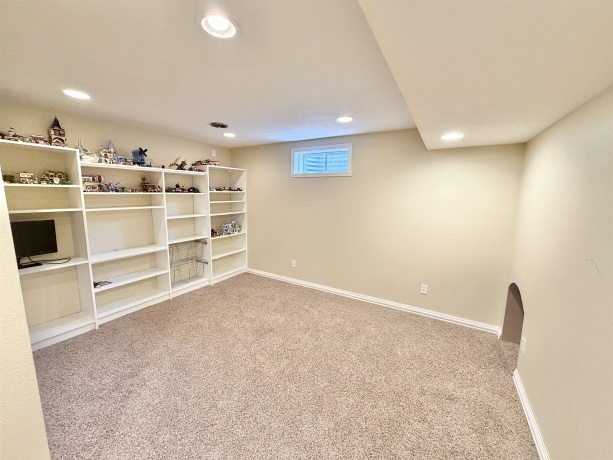 13437 Springhill, WINNEBAGO, Illinois 61088, 4 Bedrooms Bedrooms, ,3 BathroomsBathrooms,House,For Sale,Springhill,202602329