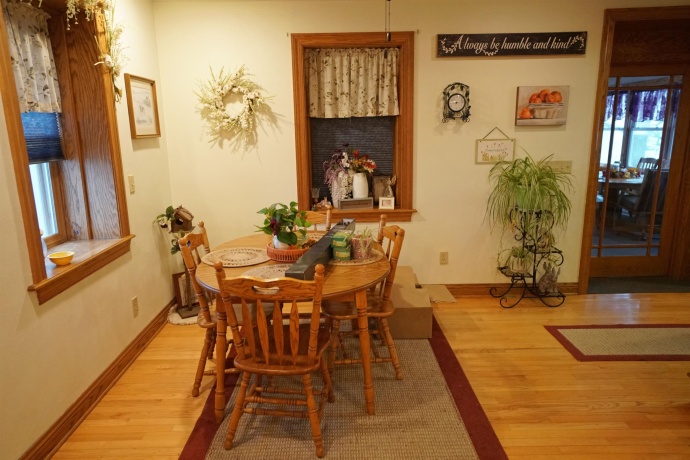 1473 Heine, FREEPORT, Illinois 61032, 3 Bedrooms Bedrooms, ,3 BathroomsBathrooms,House,For Sale,Heine,202602332