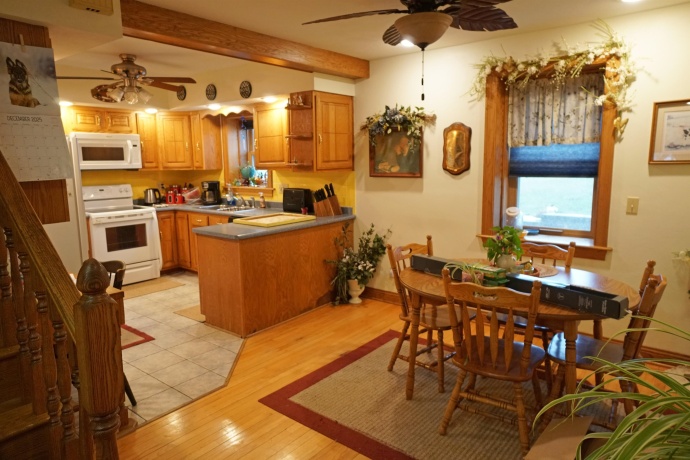 1473 Heine, FREEPORT, Illinois 61032, 3 Bedrooms Bedrooms, ,3 BathroomsBathrooms,House,For Sale,Heine,202602332