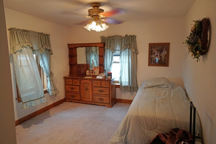 1473 Heine, FREEPORT, Illinois 61032, 3 Bedrooms Bedrooms, ,3 BathroomsBathrooms,House,For Sale,Heine,202602332