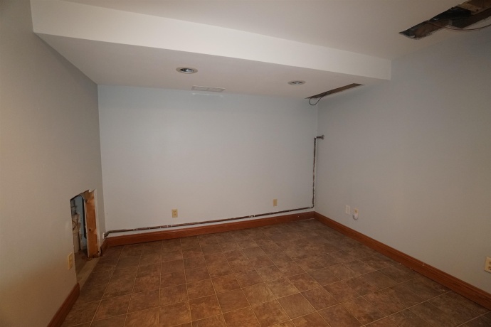 1473 Heine, FREEPORT, Illinois 61032, 3 Bedrooms Bedrooms, ,3 BathroomsBathrooms,House,For Sale,Heine,202602332